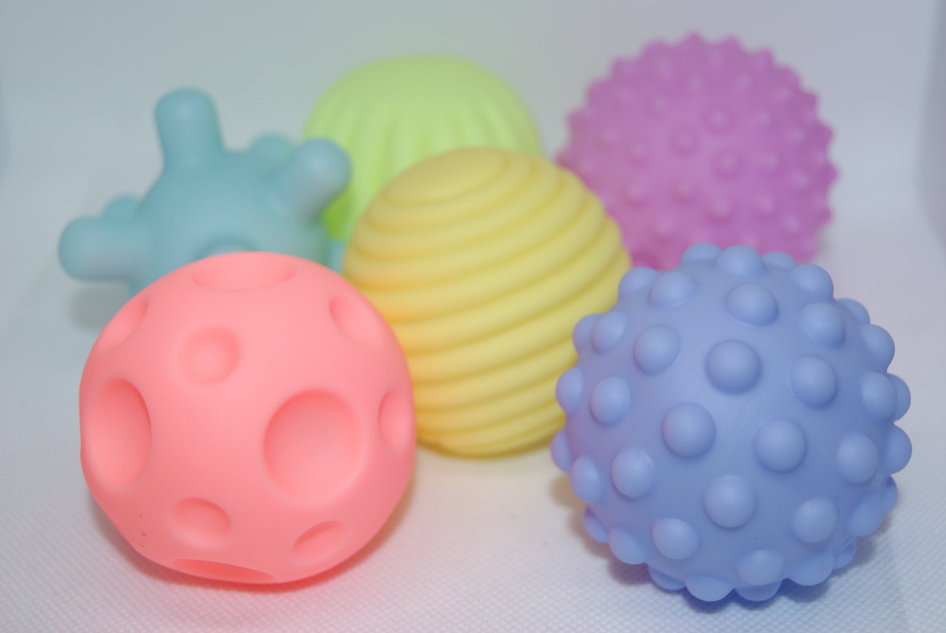 Sensory balls baby play toy